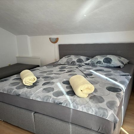 יאדראנובו Apartments Kralj Zvonimir מראה חיצוני תמונה