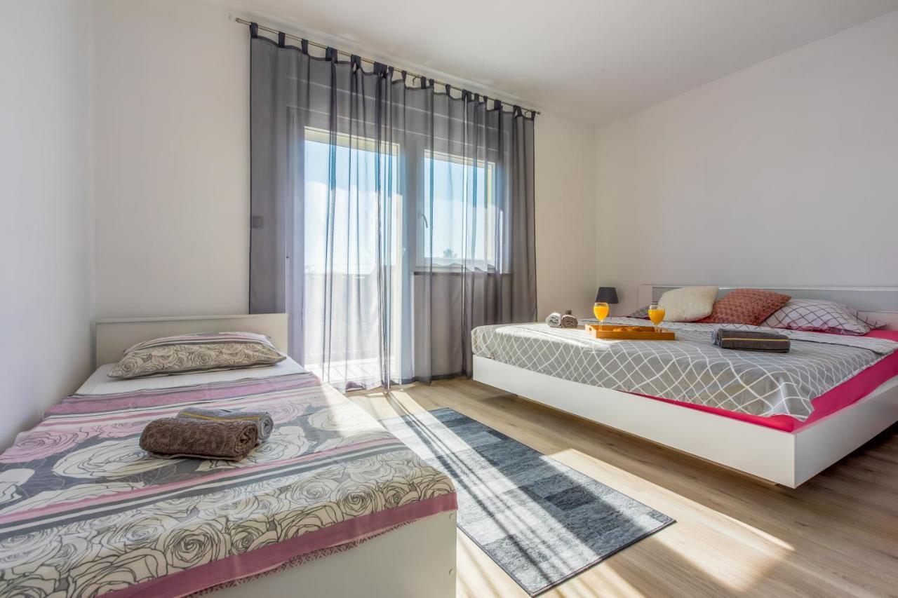 יאדראנובו Apartments Kralj Zvonimir מראה חיצוני תמונה