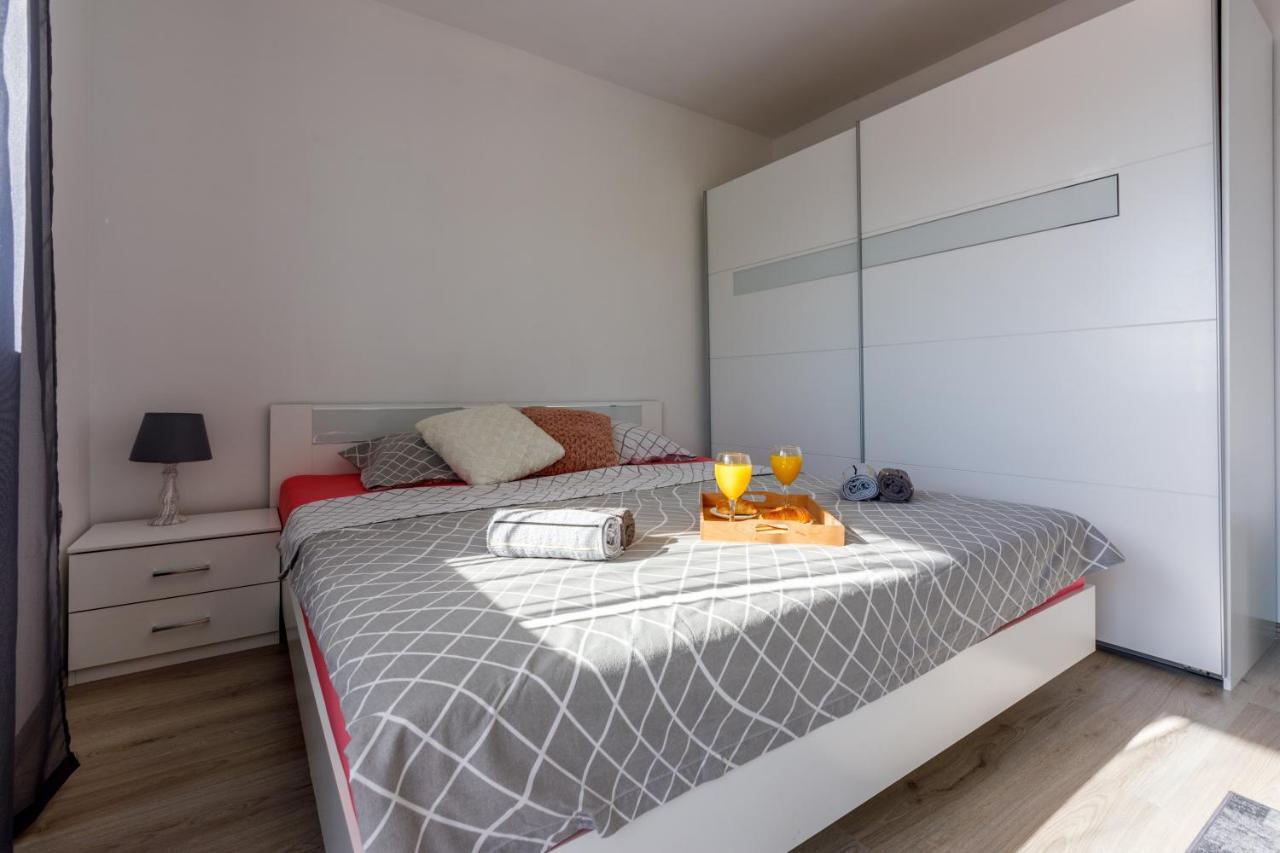 יאדראנובו Apartments Kralj Zvonimir מראה חיצוני תמונה