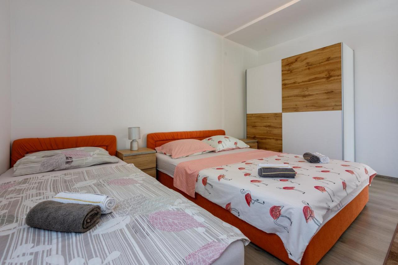 יאדראנובו Apartments Kralj Zvonimir מראה חיצוני תמונה
