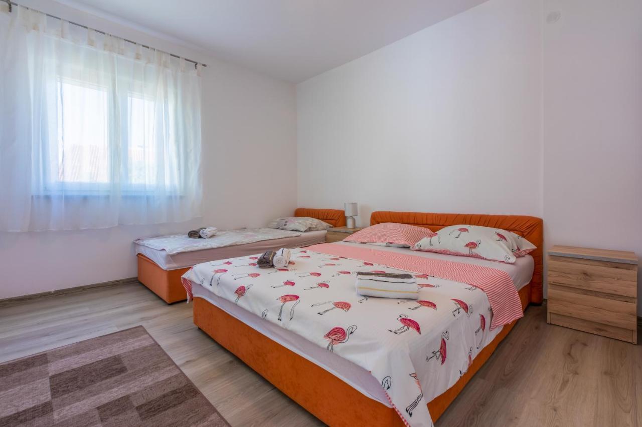 יאדראנובו Apartments Kralj Zvonimir מראה חיצוני תמונה