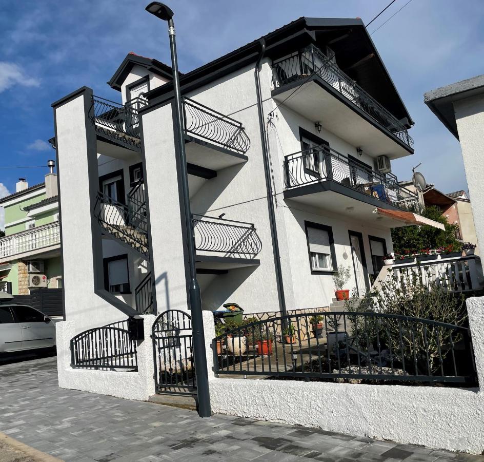 יאדראנובו Apartments Kralj Zvonimir מראה חיצוני תמונה
