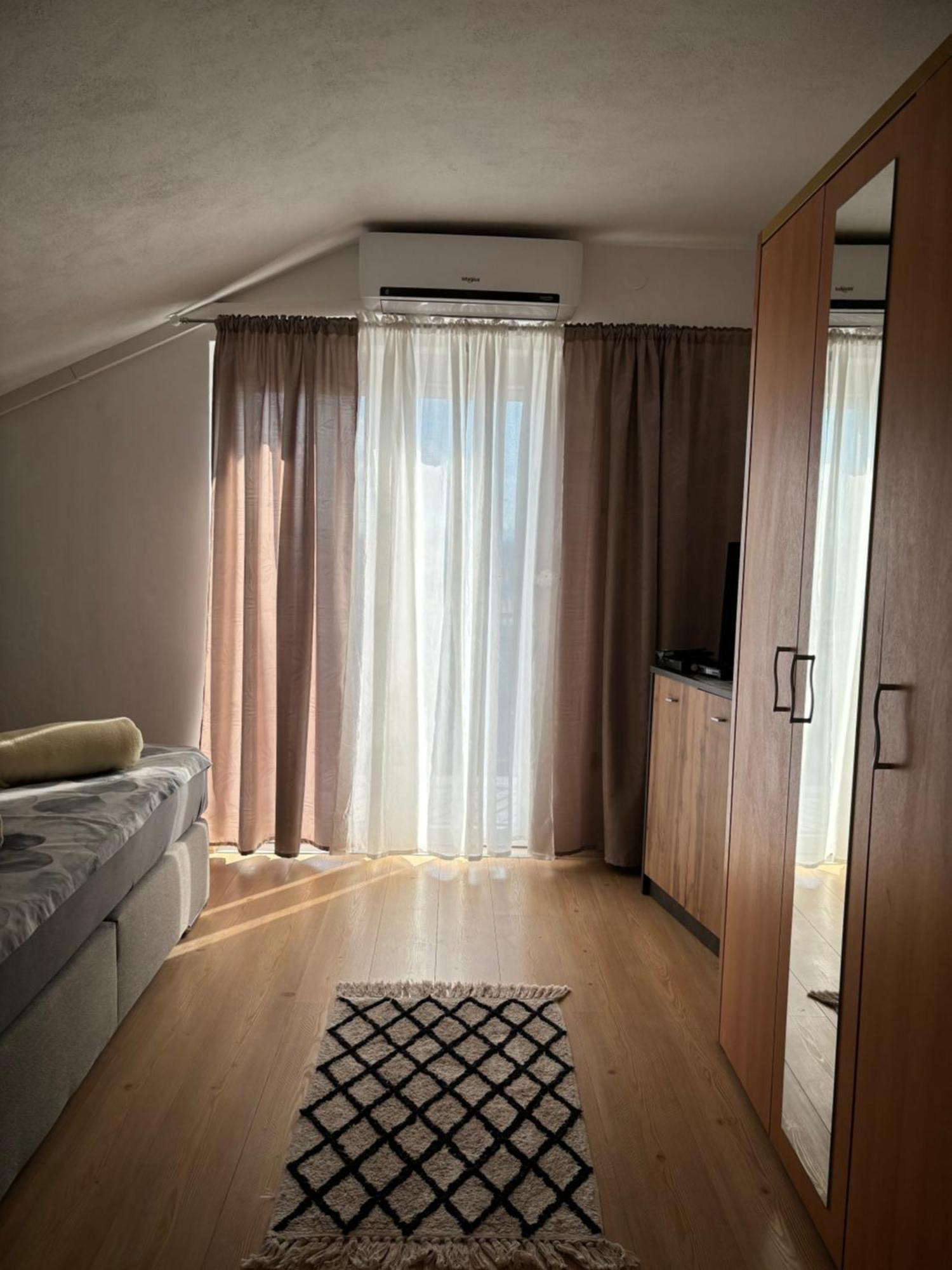 יאדראנובו Apartments Kralj Zvonimir מראה חיצוני תמונה