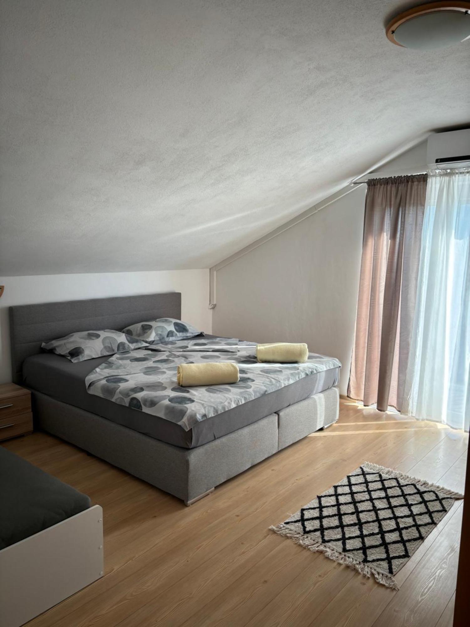 יאדראנובו Apartments Kralj Zvonimir מראה חיצוני תמונה